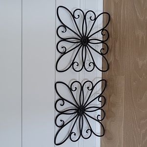 Metal wall decor 12"square